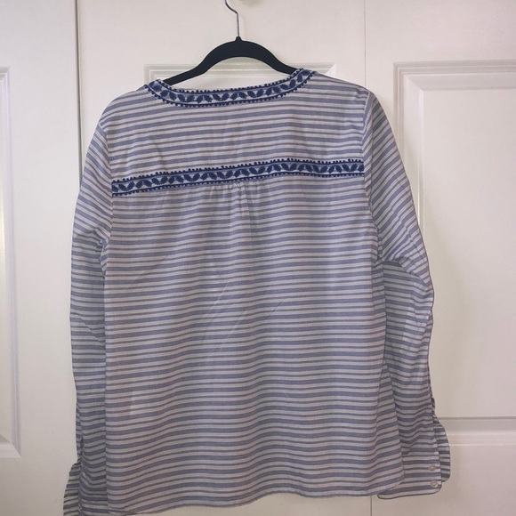 Vineyard Vines Tunic Shirt - Picture 2 of 4